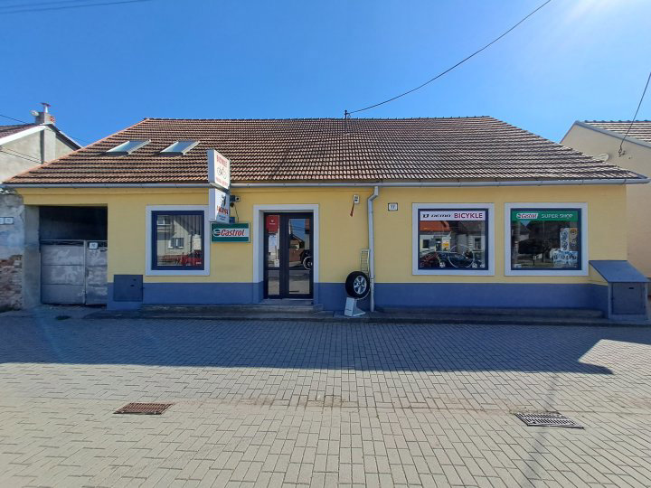 Kúty, Bratislavská 77