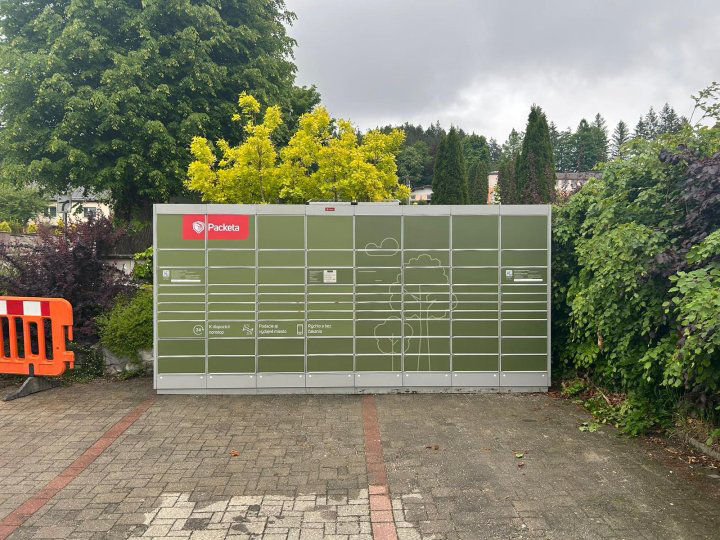 Z-BOX Nesluša, Nesluša (pri cintoríne)
