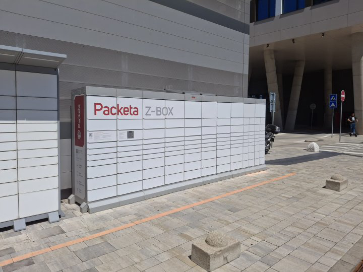 Z-BOX Bratislava, Landererova 12 (T115)