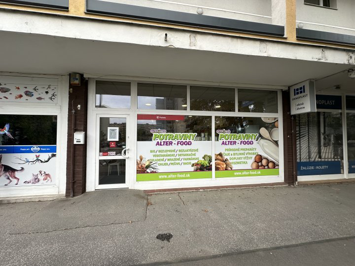 Bratislava-Dúbravka, Saratovská 5