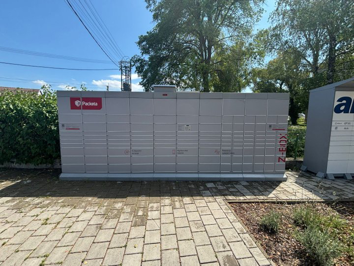 Z-BOX Sekule, Námestie oslobodenia 570