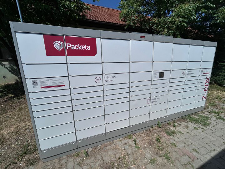 Z-BOX Hul, Juraja Holčeka 25/1