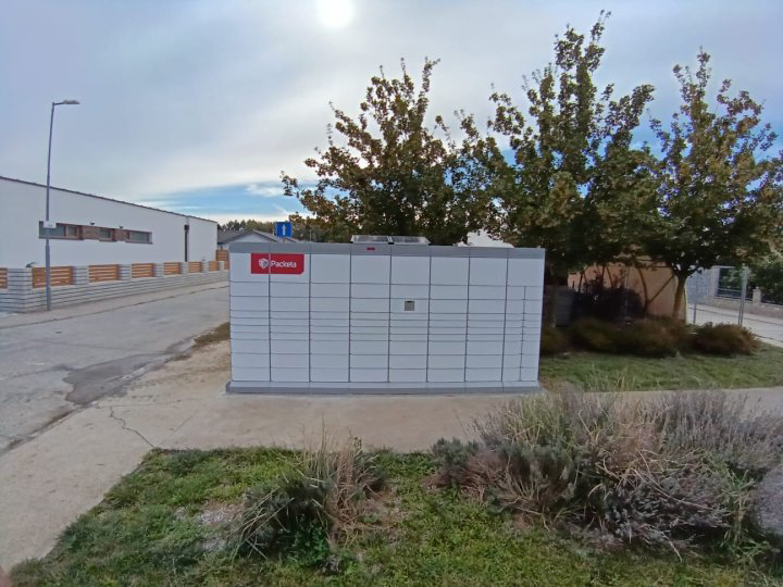 Z-BOX Senica, Poľná 17