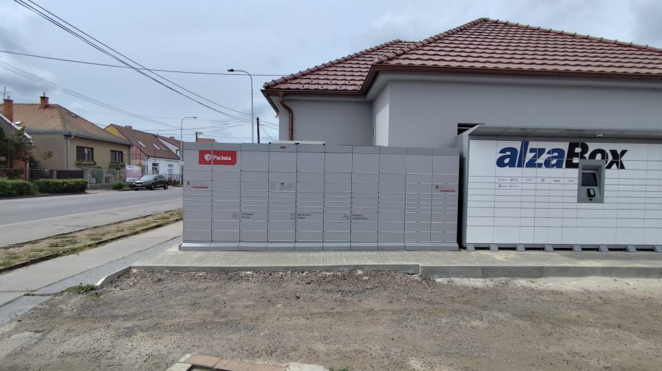 Z-BOX Zlaté Moravce, Továrenská 848/13