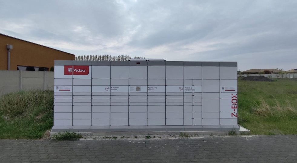 Z-BOX Veľké Dvorníky, Lesná
