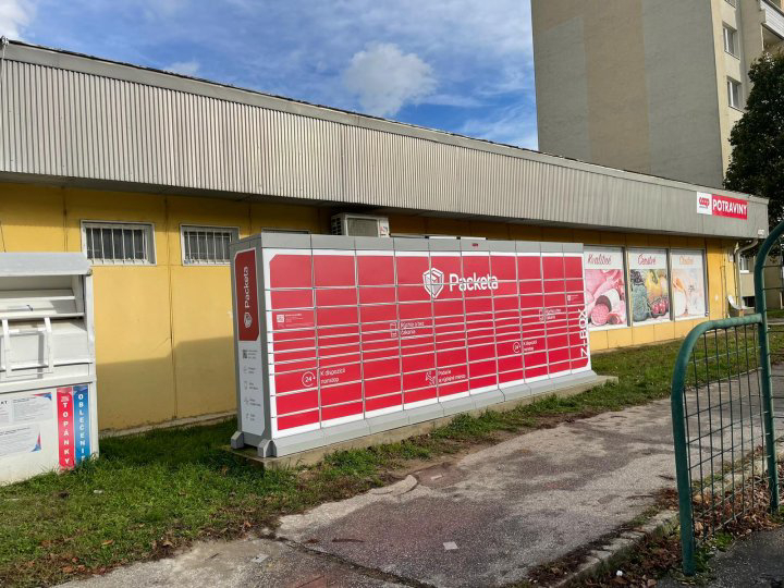 Z-BOX Nitra, Petzwalova 54 (COOP Jednota)