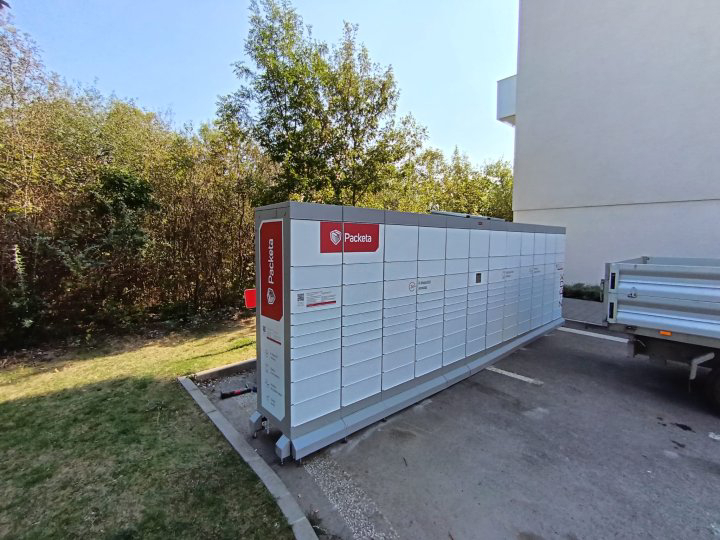 Z-BOX Bratislava, Ivanská cesta 32C