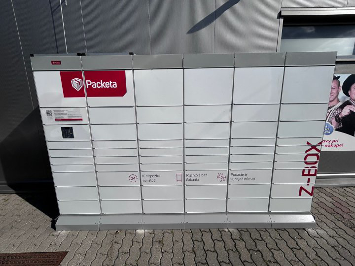 Z-BOX Čierna Voda, Hlavná 360 (COOP Jednota)