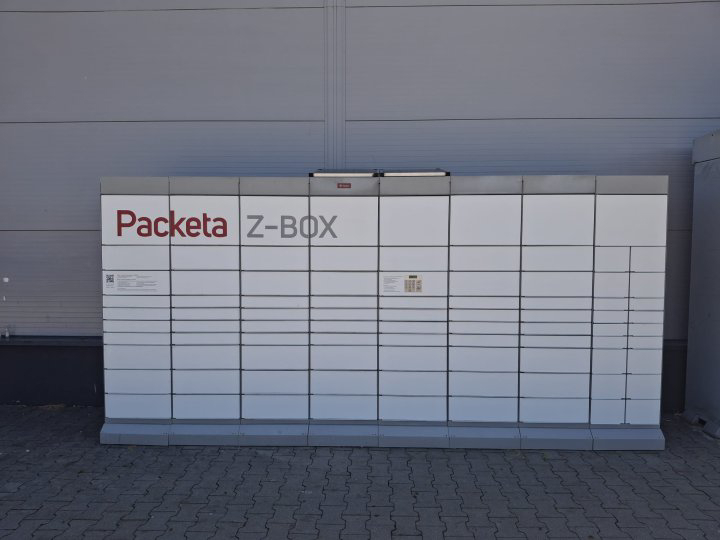 Z-BOX Bratislava, Cesta na Senec 2 (TESCO)
