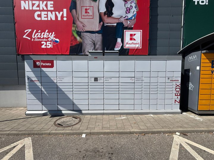 Z-BOX Zlaté Moravce, Továrenská 35 (Kaufland)
