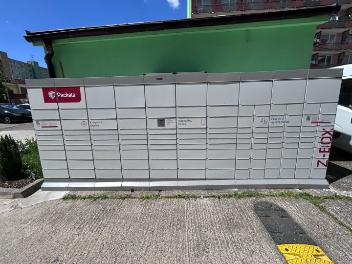 Z-BOX Bratislava, Saratovská 3608/26