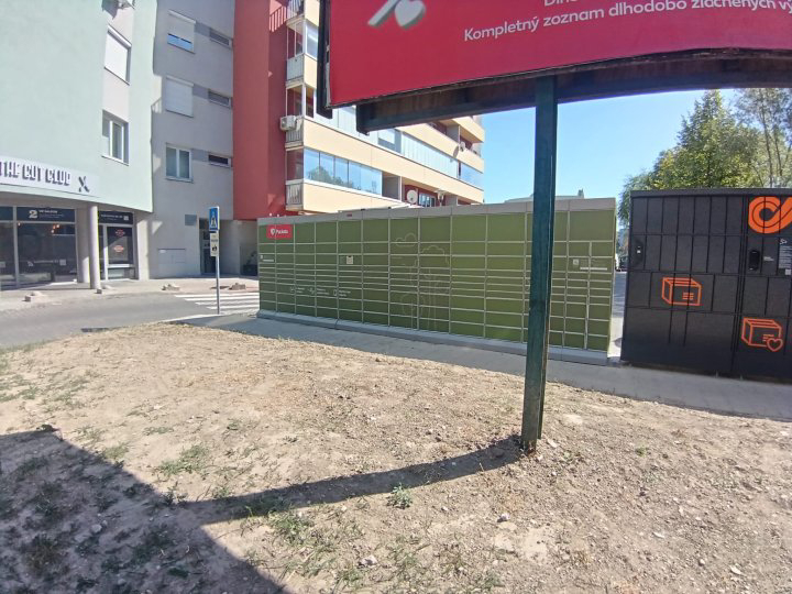 Z-BOX Bratislava, Tomášikova 10