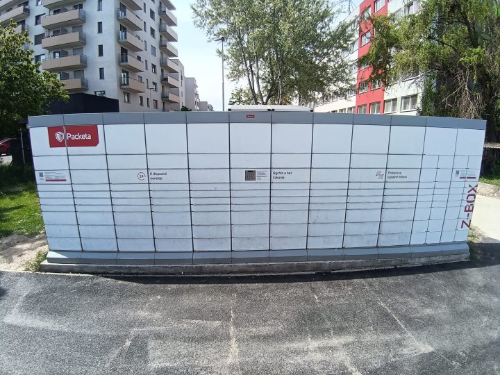 Z-BOX Bratislava, Galvaniho 35
