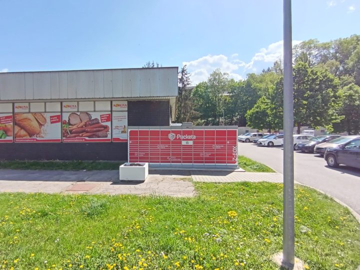 Z-BOX Dubnica nad Váhom, Pod kaštiel'om 624/2