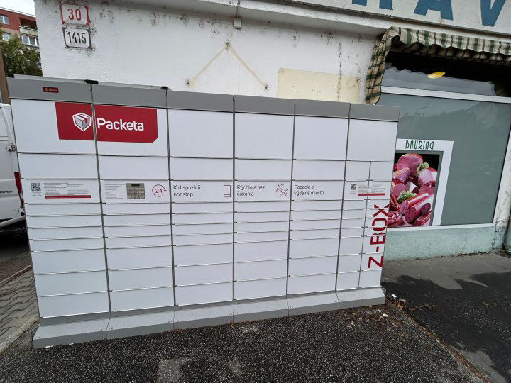 Z-BOX Komárno, Budovateľská 1415/30