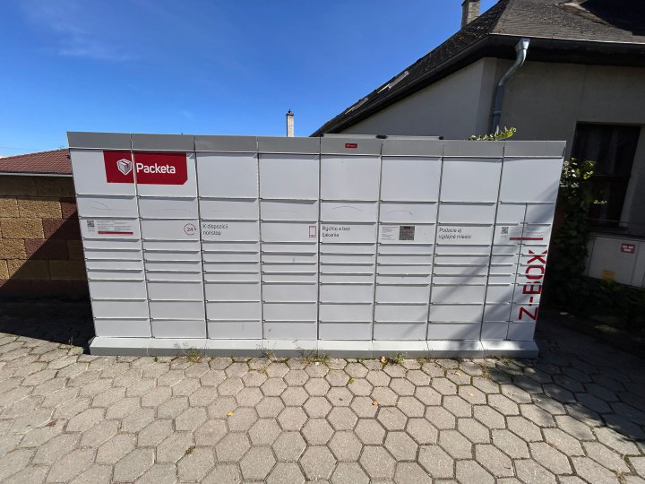 Z-BOX Rybany, Rybany (autobusová zastávka)