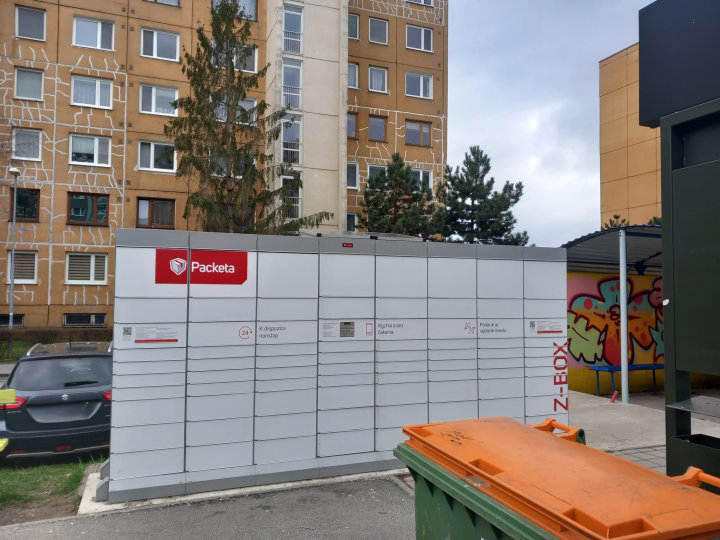 Z-BOX Košice, Ázijská trieda (zastávka Belehradská)