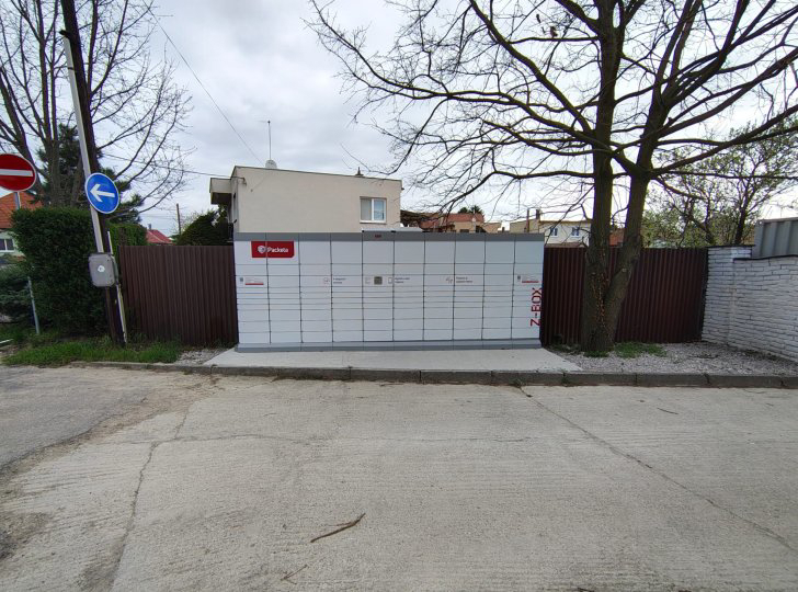 Z-BOX Kalinkovo, Školská 6