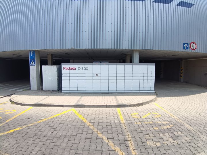 Z-BOX Bratislava, Pri Hrubej lúke 2 (OC Dubrawa)