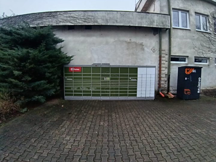 Z-BOX Trnovec nad Váhom, Trnovec nad Váhom 587