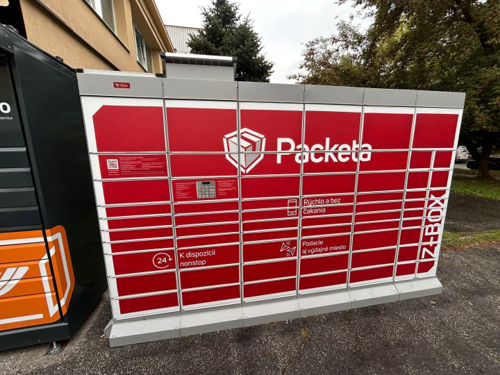 Z-BOX Komárno, Cintorínsky rad 2853/18