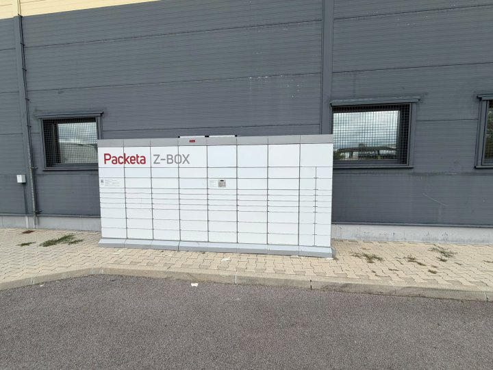 Z-BOX Prievidza, Hornonitrianska cesta 1282/3 (STOP SHOP)