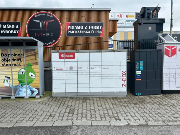 Z-BOX Liptovský Mikuláš, Kamenné pole 4449/3 (RGB Liptov)