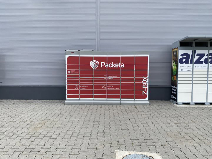 Z-BOX Bratislava, Cesta na Senec 2 (TESCO)