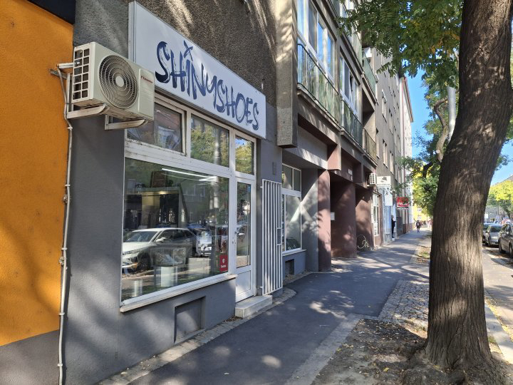 Bratislava-Nové Mesto, Vajnorská 9