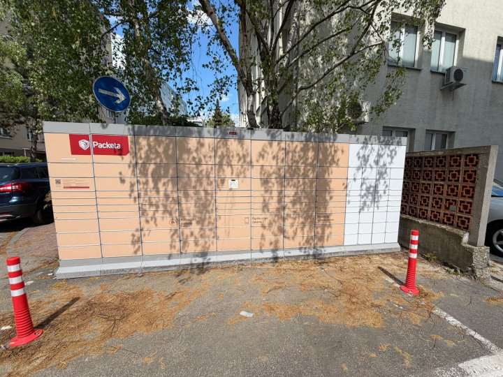 Z-BOX Bratislava, Ondavská 5 (pred rampou)