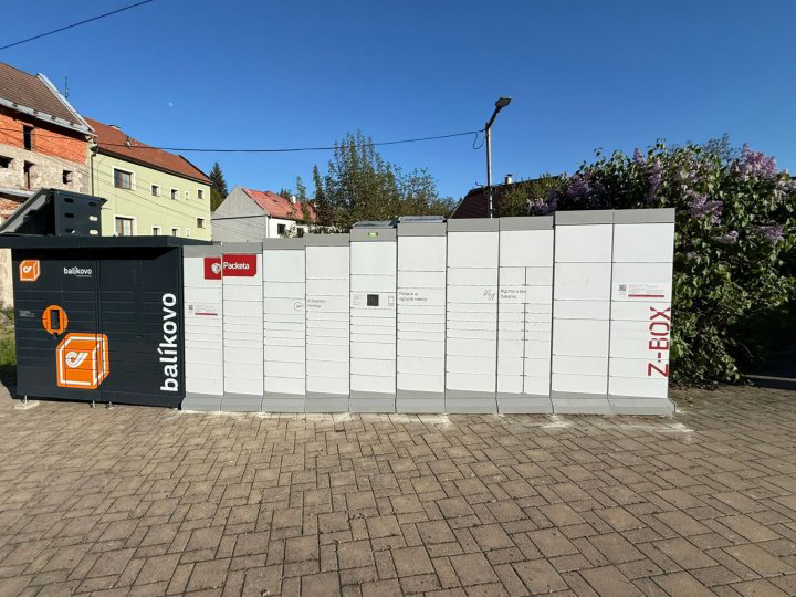 Z-BOX Modrý Kameň, Kvetová