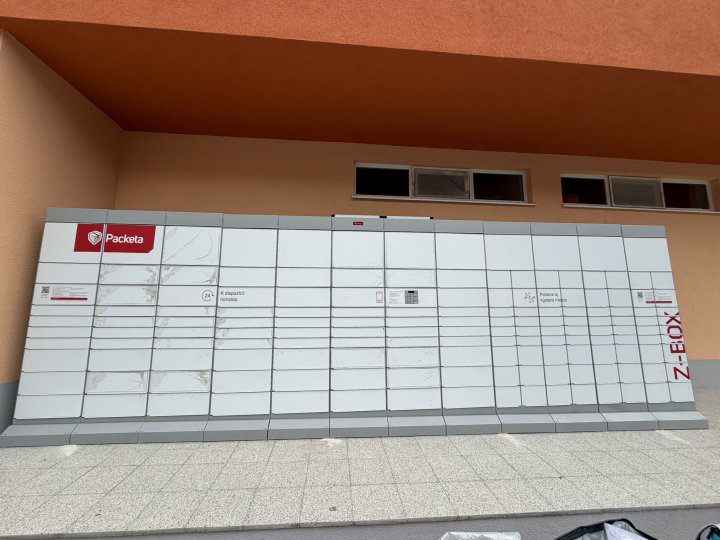 Z-BOX Rohožník, Školské námestie 400/44 (COOP Jednota)
