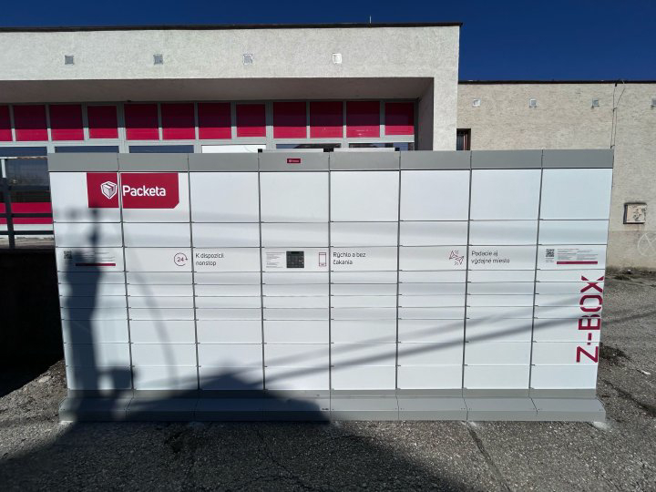 Z-BOX Vozokany, Miléniová 352/3 (COOP Jednota)