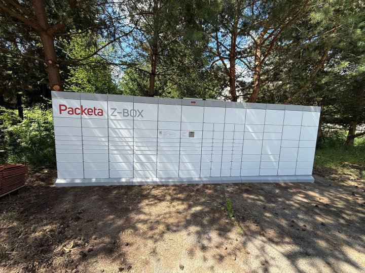 Z-BOX Diaková, Diaková 76