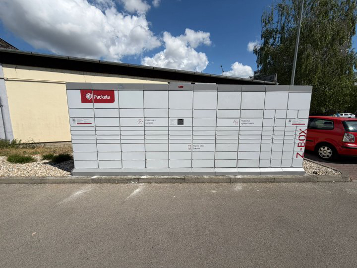 Z-BOX Bánovce nad Bebravou, Svätoplukova 1666/1 (Lidl)