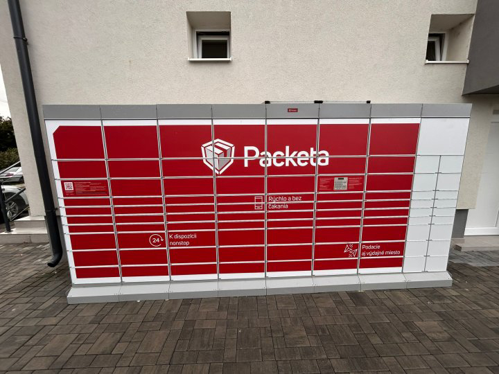 Z-BOX Trstice, Trstice 667