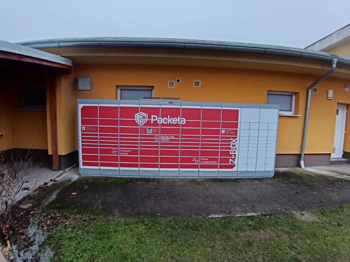 Z-BOX Klasov, Klasov 101 (COOP Jednota)