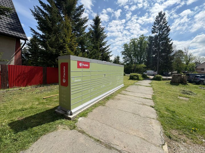 Z-BOX Slovenská Ves, Slovenská Ves 125 (COOP Jednota)