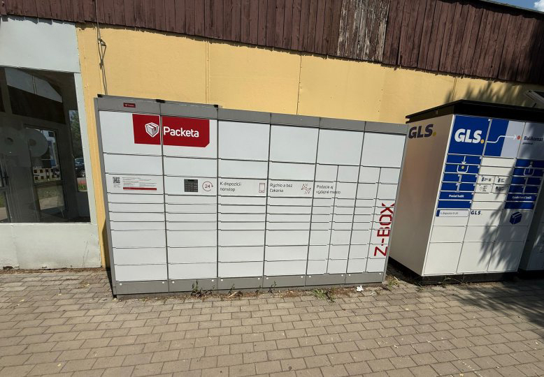 Z-BOX Dubnica nad Váhom, Pod hájom (pri potravinách)