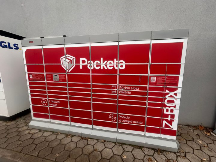 Z-BOX Nové Zámky, Gábora Bethelena 8031 (BILLA)