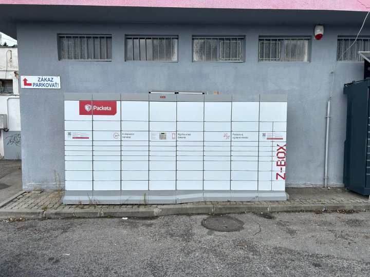 Z-BOX Ružomberok, Papiernická 1781/1 (COOP Jednota)