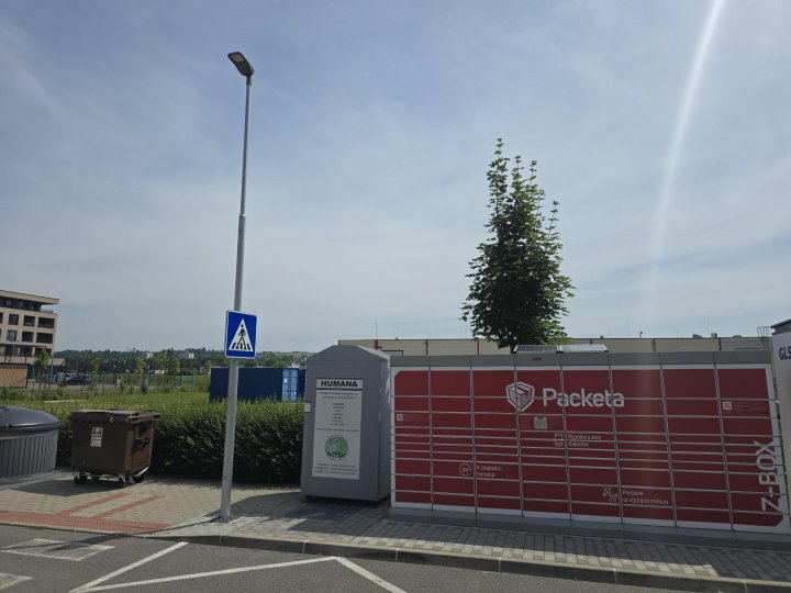 Z-BOX Zvolen, Strážska cesta (Rezidencia Hron)