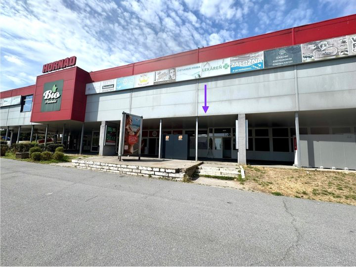 Košice-Dargovských hrdinov, Tr. arm. gen. Svobodu 8