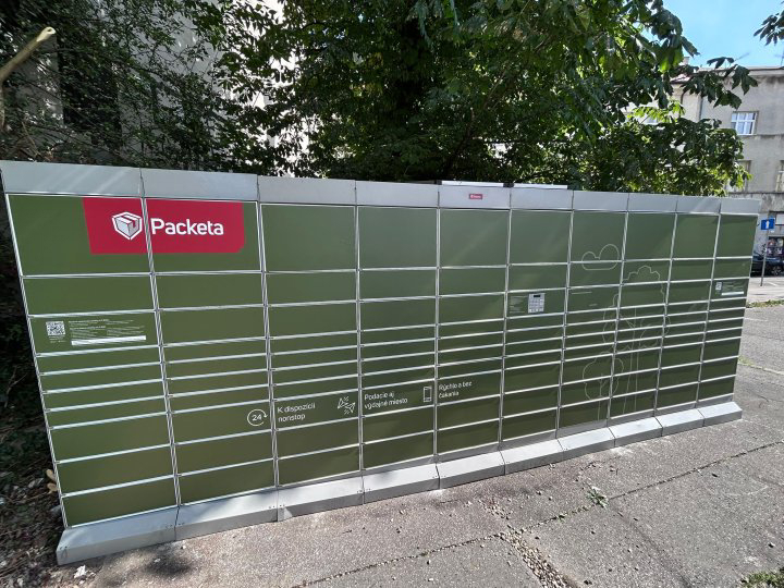 Z-BOX Bratislava, Leškova 3014/2