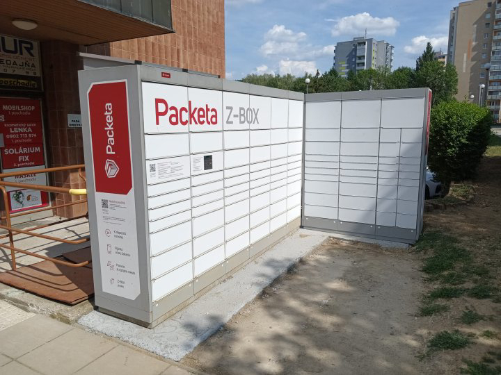 Z-BOX Dubnica nad Váhom, Nám. Matice Slovenskej 1298 (OC FIX)