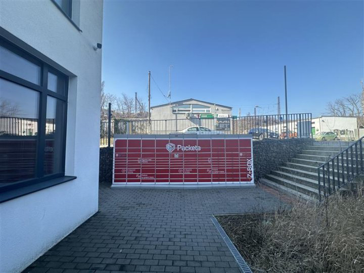 Z-BOX Bratislava, Sliačska 1/A (Ahoj Park)