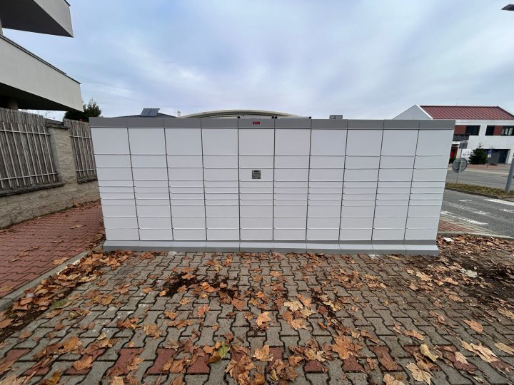 Z-BOX Bratislava, Firmova 12