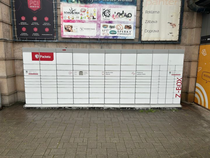 Z-BOX Liptovský Mikuláš, Garbiarska 695 (OC Jasná)