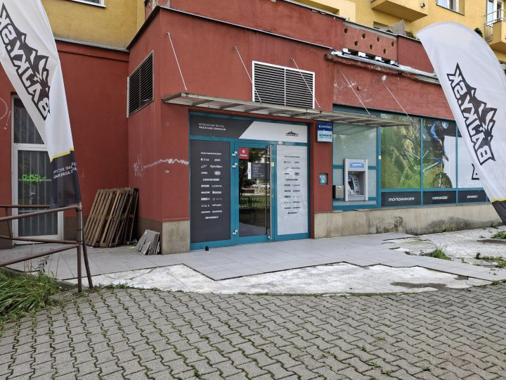 Bratislava-Rača, Cyprichova 2473/1