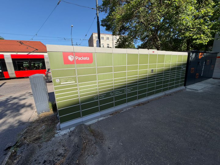 Z-BOX Bratislava, Vazovova (parkovisko)